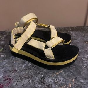 Teva chunky sandals size 7